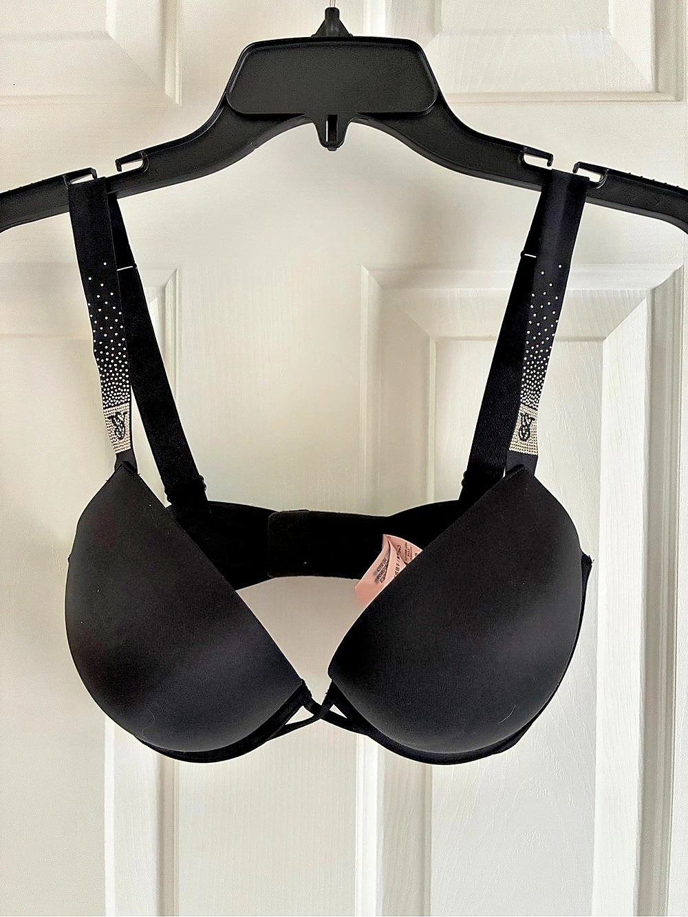 Victoria's Secret Very Sexy Push-Up Bra in Black 34D